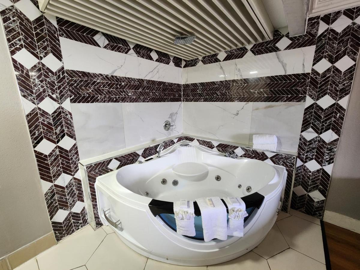 Americas Best Value Inn And Suites Літл-Рок Екстер'єр фото