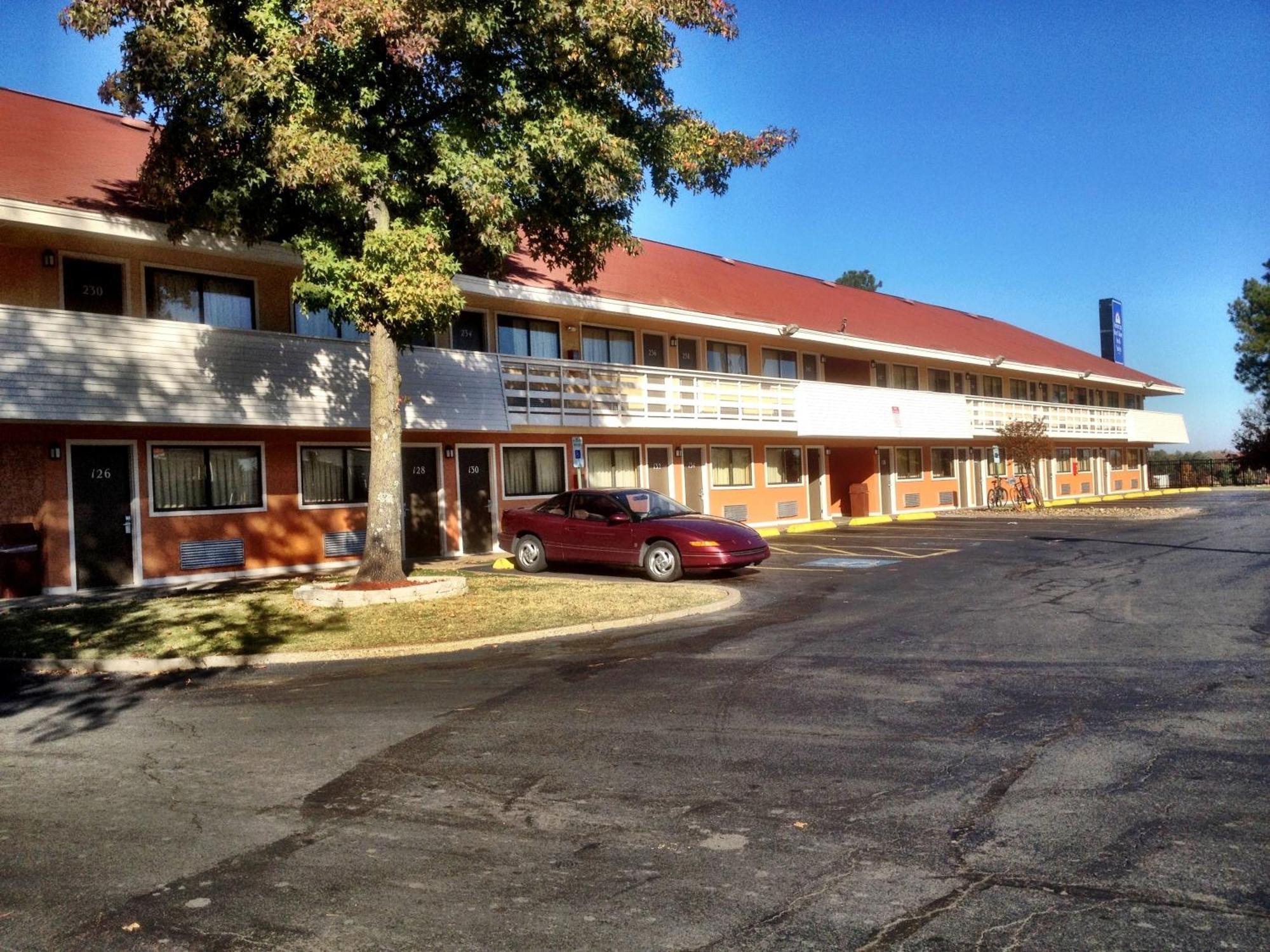Americas Best Value Inn And Suites Літл-Рок Екстер'єр фото